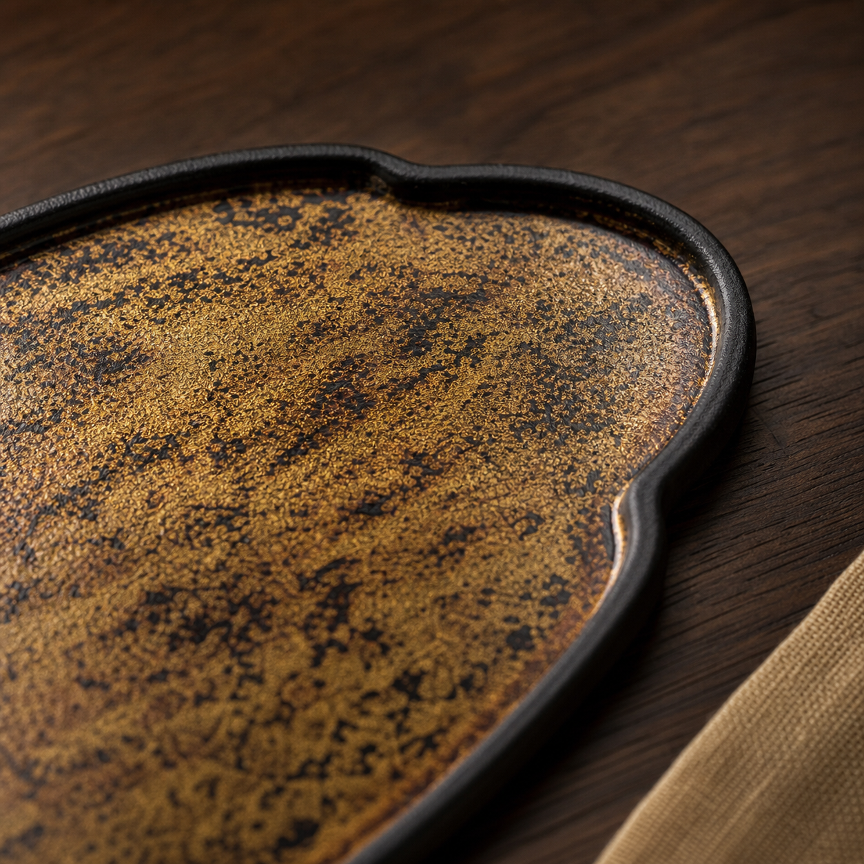 Black Gold Accent Lacquer Gongfu Dry Tea Tray