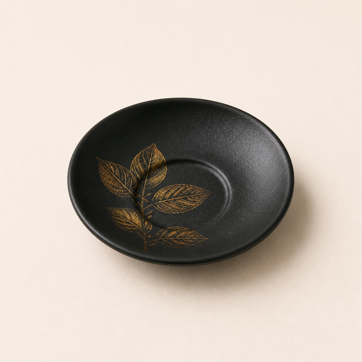 Lacquer Tea Cup Coaster with Autumn Harvest Pattern